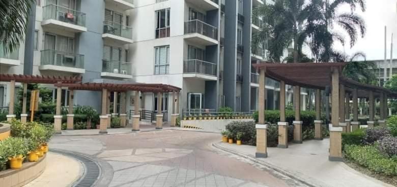 One Palm Tree Villas Naia Terminal 3 Manila Bagian luar foto